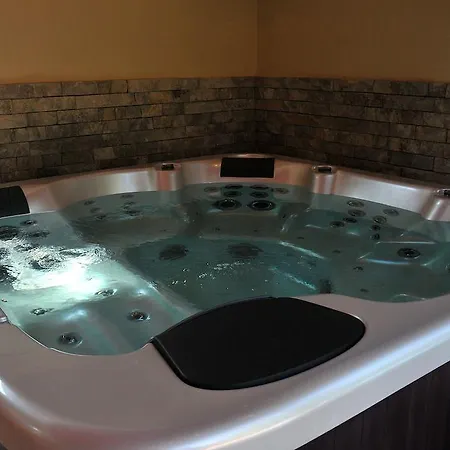 فندق Adler & Wellness 3*