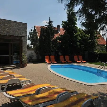 Adler Hotel & Restaurant
