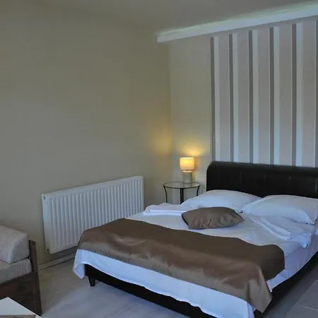 Adler Hotel & Restaurant