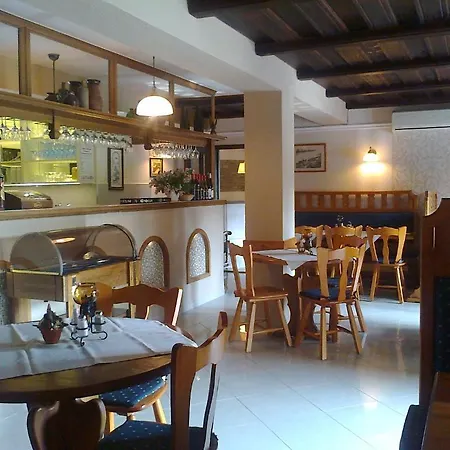 Hotel Adler Hotel & Restaurant Tihany